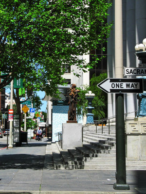 Sacramento Street Corner5136