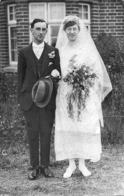 Wilfred James Bailey and Flora Tull wedding 1922. My fathers parents.