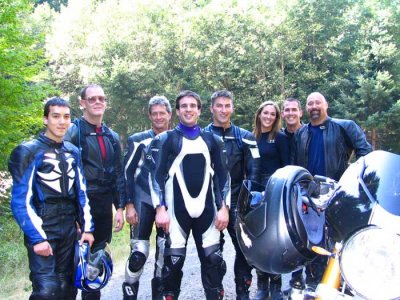 riders-on-fr42-2.jpg