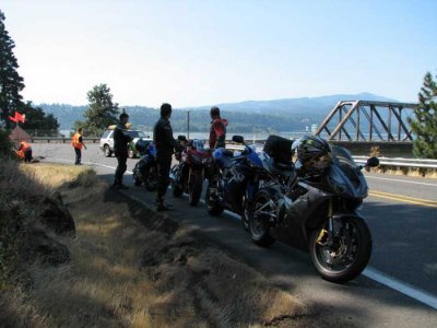 stopped-along-alt141.jpg