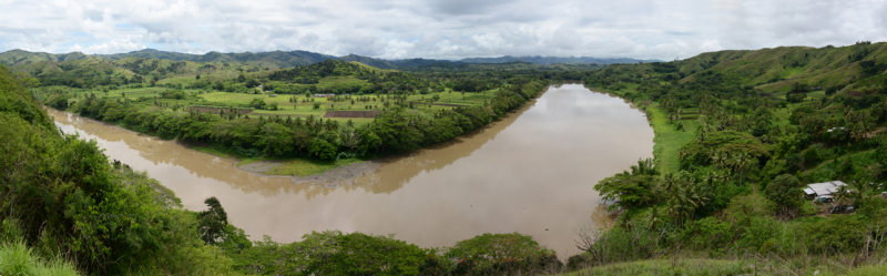 Panoramic view of the bend in the Sigatoka River at Tavuni Hill Fort