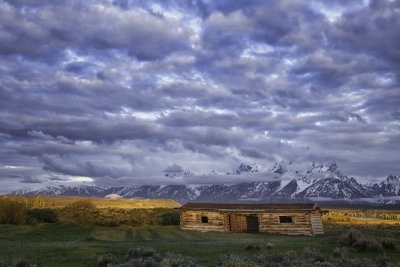 _MG_8388  Little Campbells Cabin Under The Big Sky.jpg