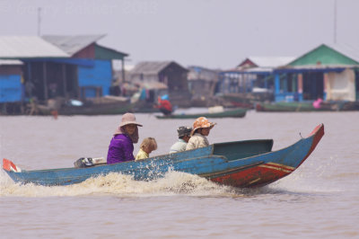 Villagers at Tonle Sap