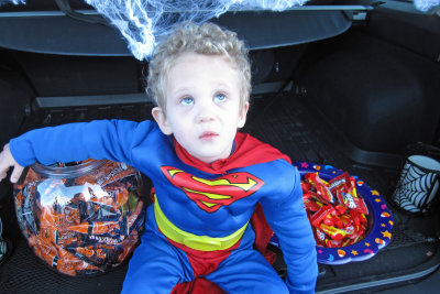 Protecting the Trunk or Treat treats IMG_9089c.jpg