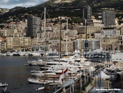 De stad Monaco, vanaf de jachthaven