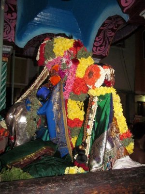 Thiruvallikeni Irapathu Uthsavam - Day2 - sri Parthasarathy Venugopalan Thirukolam 