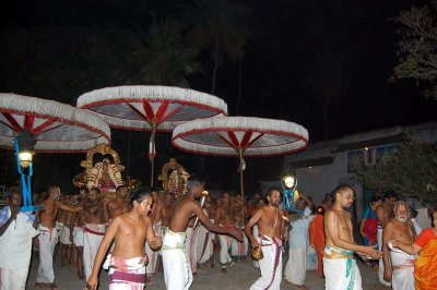 Sri Perundevi Thayar Sri Perarulalan Dhavana Uthsavam - Day3 Evening 