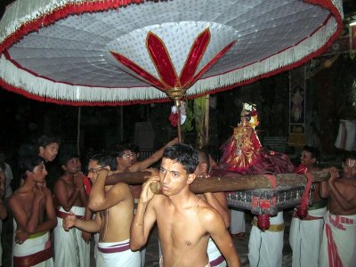 Perumal Kovil Panguni Uthiram - Sri Perarulalan Sri perundevi Thayar Sannathikku Ezundarulal