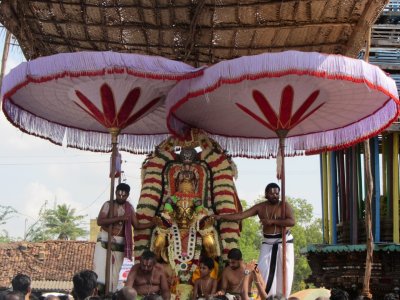 ThiruNInravur garuda Sevai Pictures