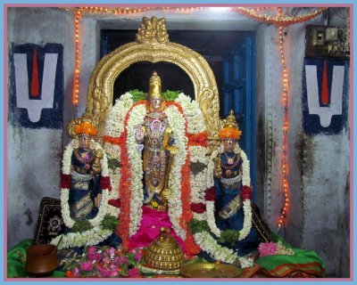 ( Vijaya Vardam New Year 1st album) Kanchi Sri Mukunda Nayagan ( Thiru Velukkai ) Sri Vijaya Tamil New year Uthsavam 