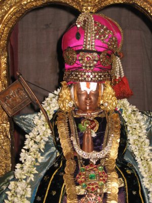 Alavandar on his Thiruavatara dinam - 2006 - Thiruvallikeni - Aadi UthrAdam-2.JPG