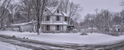 7th and Clay Street House in Snow (Color)