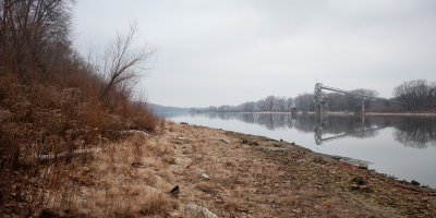 Riverbank at Utica 