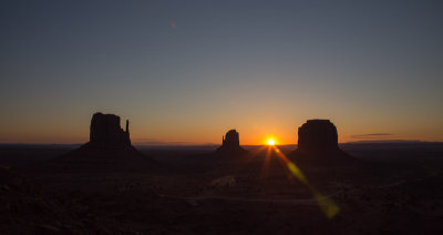 The Mittens & Merrick Bute - Monument Valley - Arizona