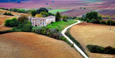 farm house in Monteriggioni