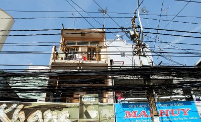 Khang Coffee and Electrical nightmare, Saigon, VN 