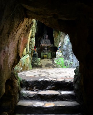 Buddha, Tang Chon Cave, Marble Mountains, Da Nang, Vietnam 