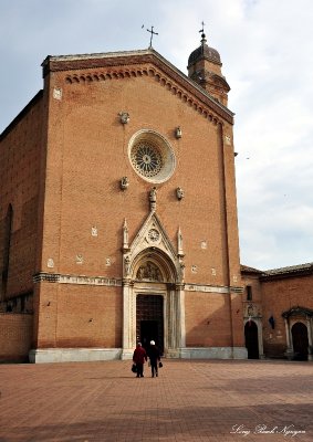 Basilica di San Francesco, Siena, Italy 