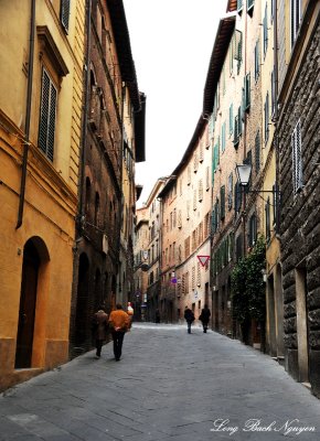 Quite street, Via Rossi, Siena, Italy 