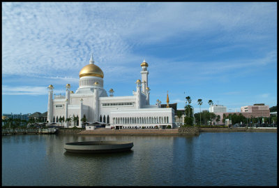 Sultan Omar Ali Saifuddien Mosque