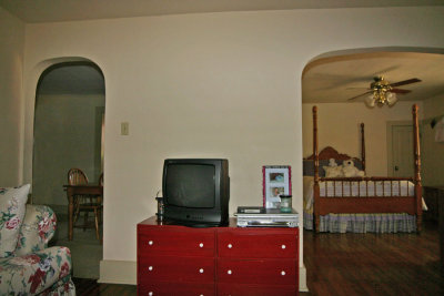 Apartment Over CH
