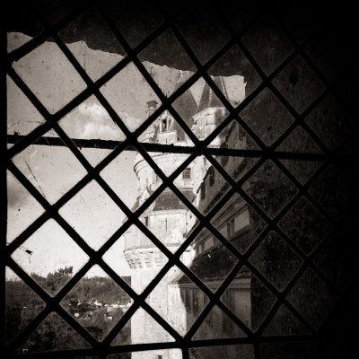 Fentre sur le chateau de Pierrefonds.