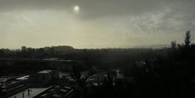 Dusk, last sun, behind clouds. iso100. 0470