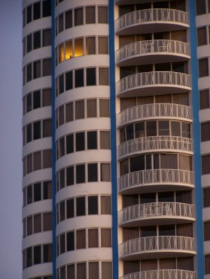 Corncob-shaped balconies