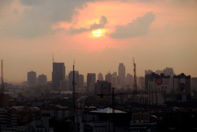 Bangkok Anantara Hotel 25th Floor Sunrise.jpg