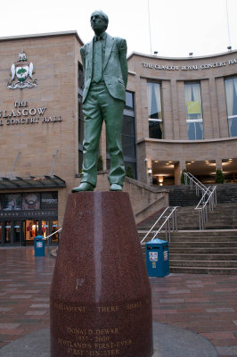 Donalds Dewar Monument