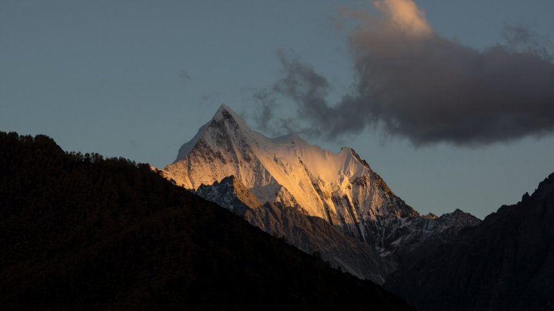 央邁勇  Mt. Yangmiyong