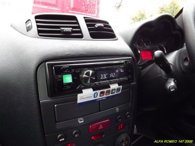 Alfa Romeo 147 Radio 3 upgrade mobile radio fitter.jpg