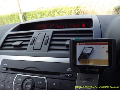 Mazda 6 2009 Reg Parrot Mki9200 mobile radio fitter image 4.jpg