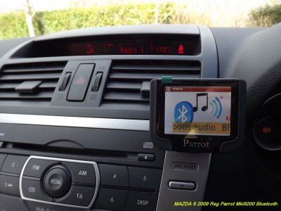 Mazda 6 2009 Reg Parrot Mki9200 mobile radio fitter image 5.jpg