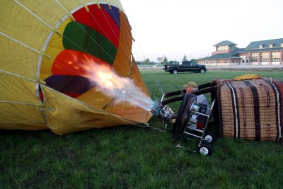 Ballon Ride 04-12-13-029.JPG