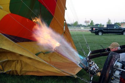 Ballon Ride 04-12-13-032.JPG