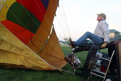 Ballon Ride 04-12-13-033.JPG