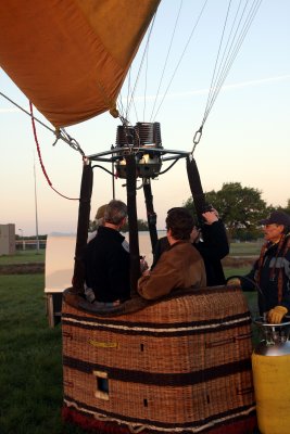 Ballon Ride 04-12-13-037.JPG