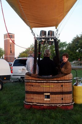 Ballon Ride 04-12-13-039.JPG