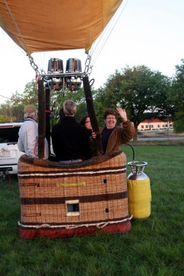 Ballon Ride 04-12-13-040.JPG