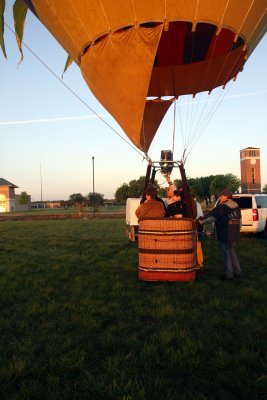 Ballon Ride 04-12-13-054.JPG