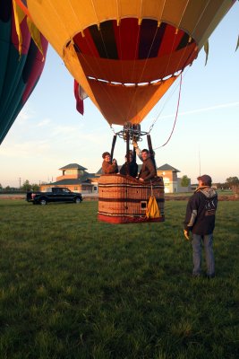 Ballon Ride 04-12-13-058.JPG