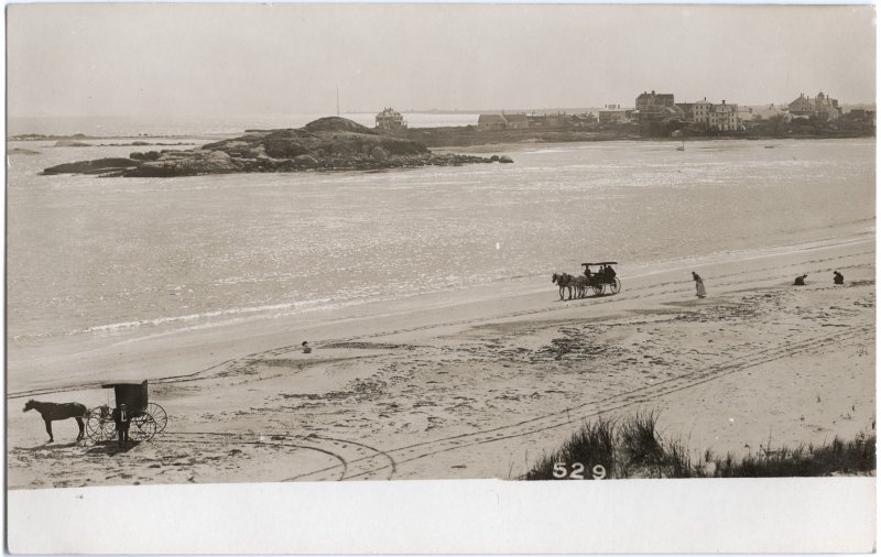529 (carriage on beach with Nubble)