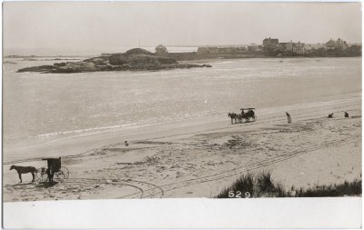 529 (carriage on beach with Nubble)