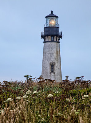 Yaquina-Light-house-glow.jpg