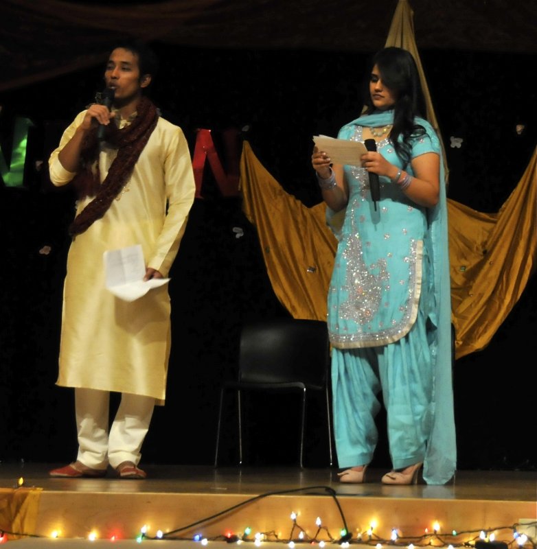 Indian Night hosts _DSC7270.jpg