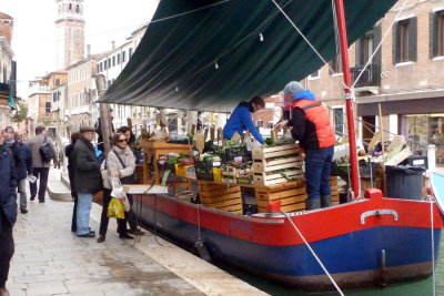 Venice - Shop On a boat