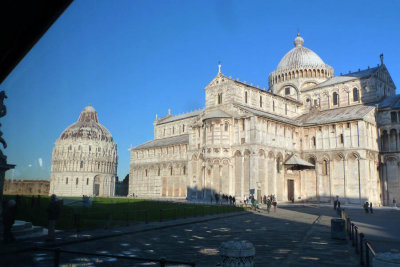 Pisa - Cathedral, baptistry at left