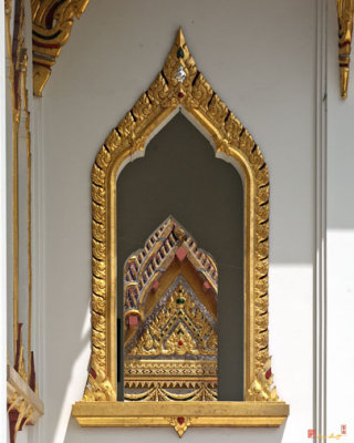 Wat Yannawa Center Pavilion Window (DTHB064)