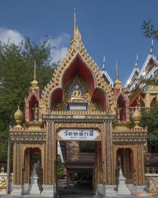 Wat Laksi Temple Gate (DTHB1461)